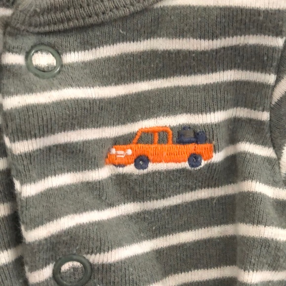 Set of 3 newborn PJs - Picture 4 of 4